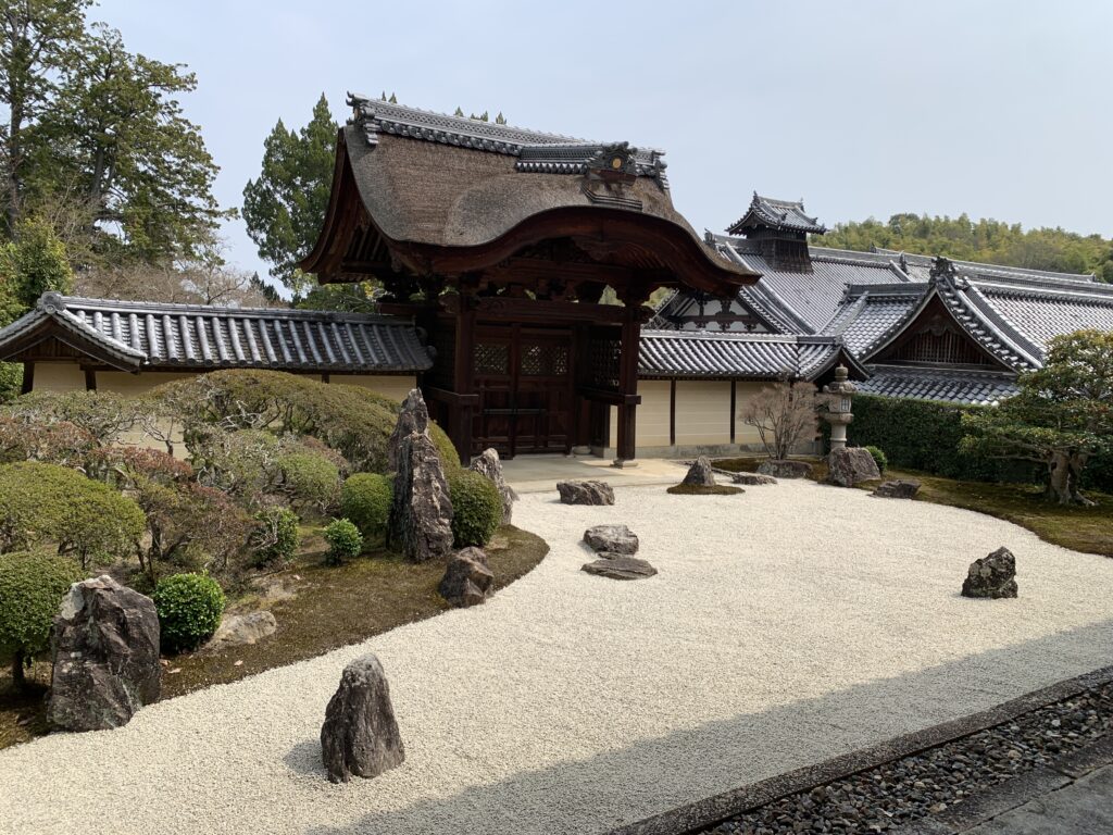 西山浄土宗総本山光明寺 信楽庭（しんぎょうてい）
